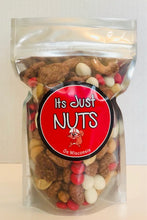 Load image into Gallery viewer, Wisconsin Sports Nut Gift Box
