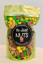 Load image into Gallery viewer, Wisconsin Sports Nut Gift Box